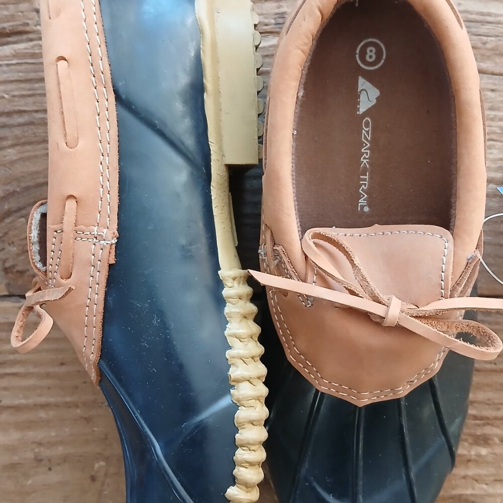 NWT Ozark Trail Megan 5 Leather Duck Boot - Picture 3 of 9